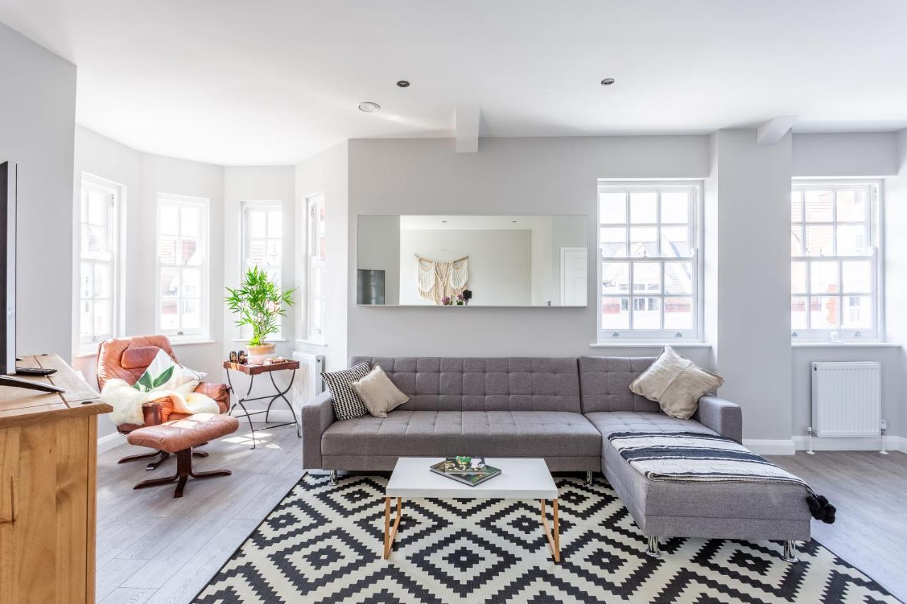 2 Bedroom Apartments With Sofa Bed In Southend Luaran gambar