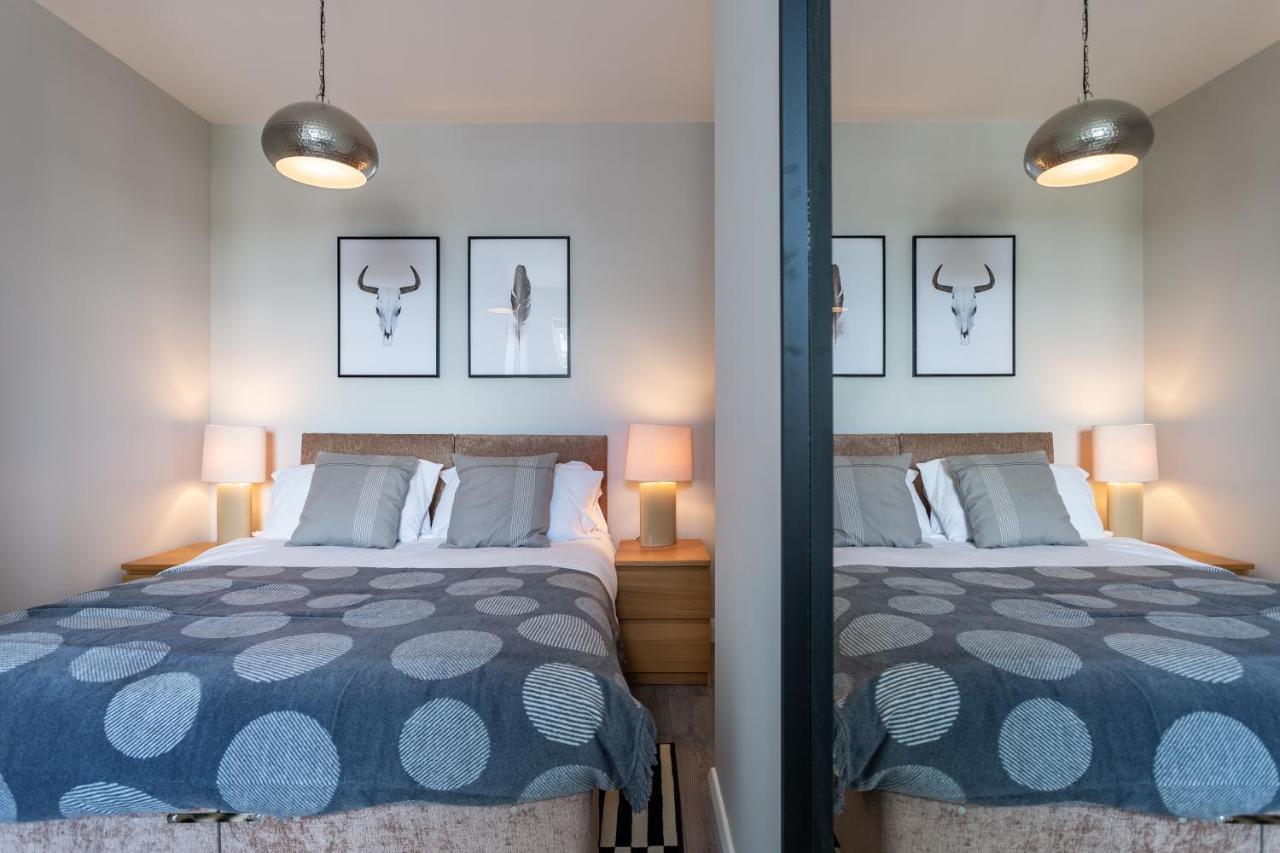 2 Bedroom Apartments With Sofa Bed In Southend Luaran gambar